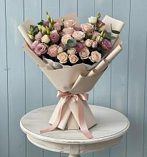 Букет цветов из:  Розы и Лизиантусы в Яровом