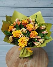 Букет цветов из:  Альстромерии и Розы в Яровом