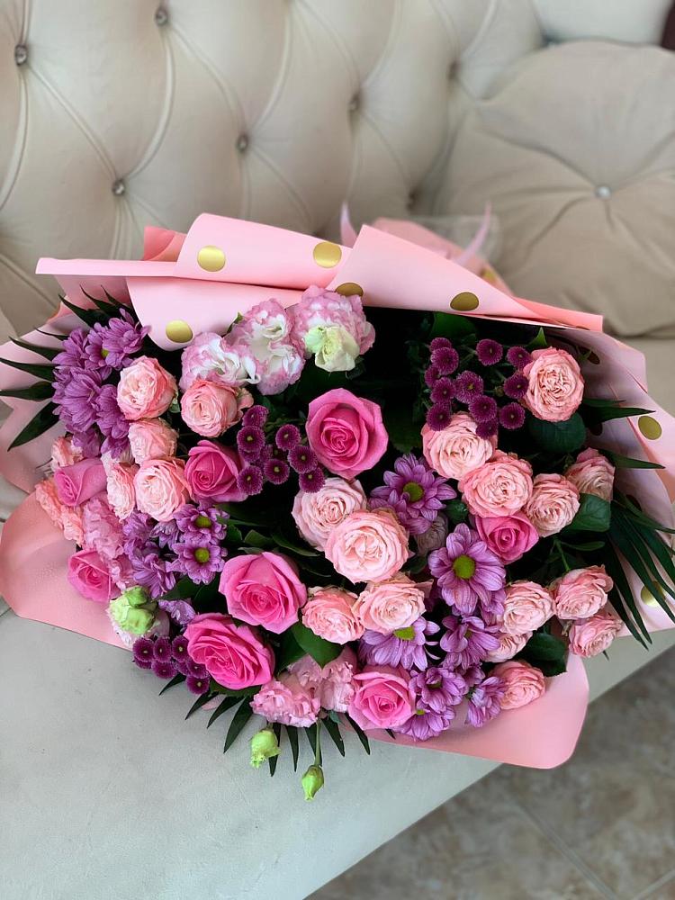 Букет цветов из: Хризантемы, Розы и Лизиантусы в Яровом