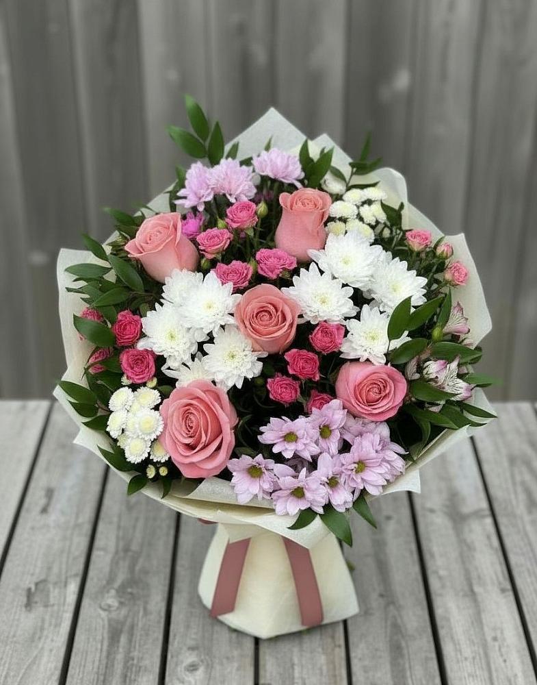 Букет цветов из: Альстромерии, Гвоздики, Розы и Хризантемы в Яровом