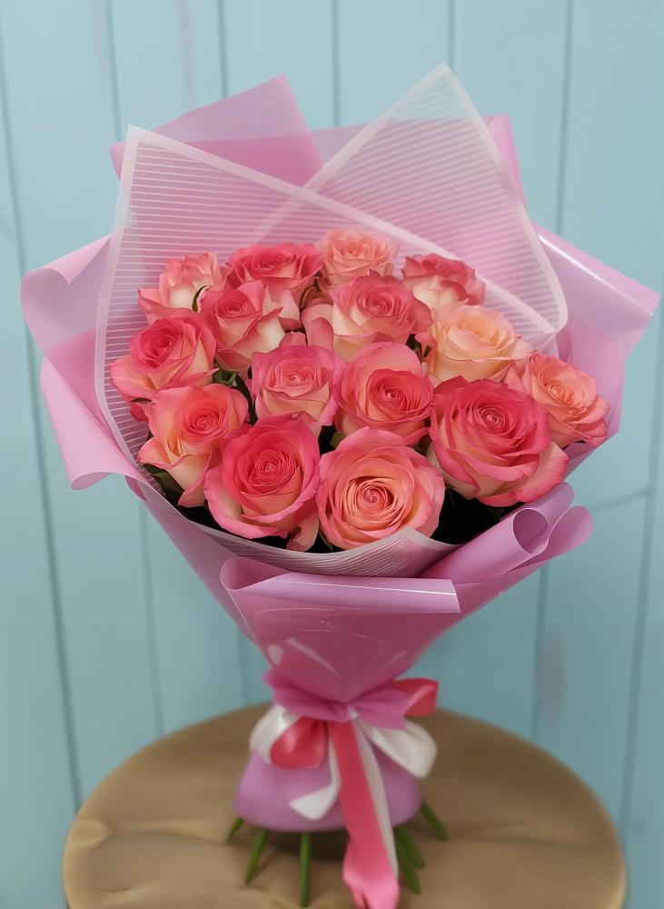 Букет 15 Розовых роз Равель в Яровом