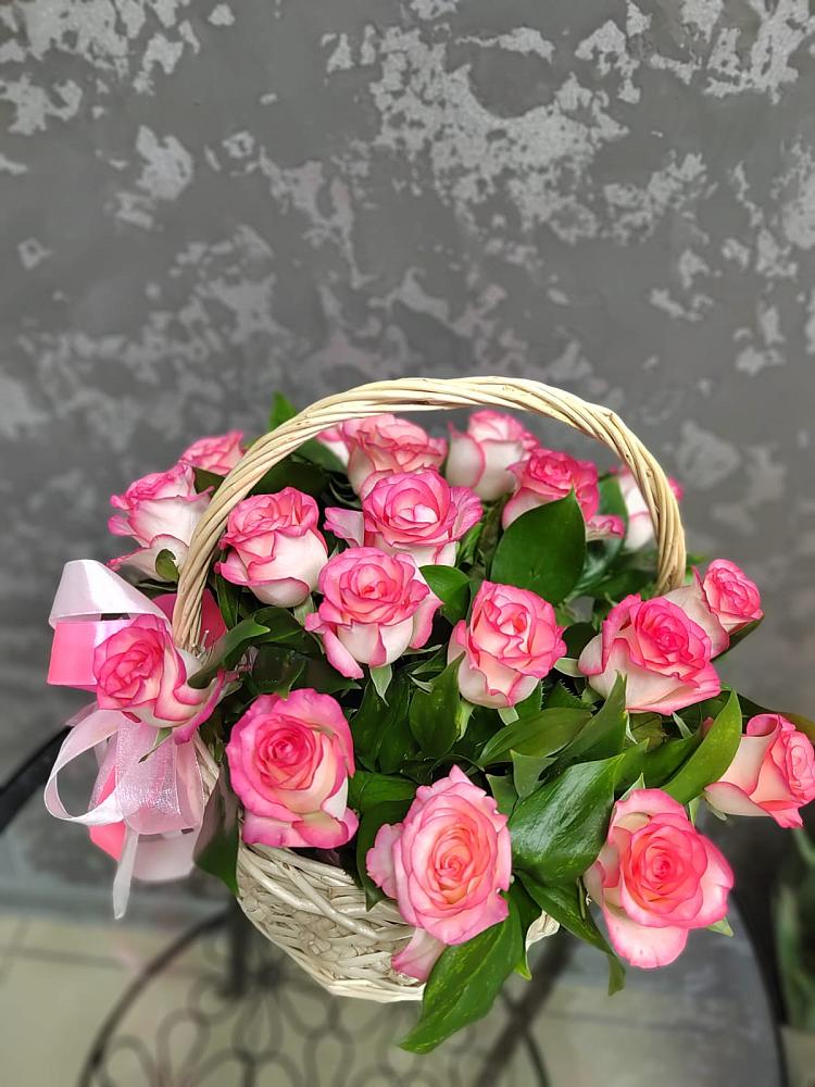 Цветочная композиция из Розы в корзине в Яровом