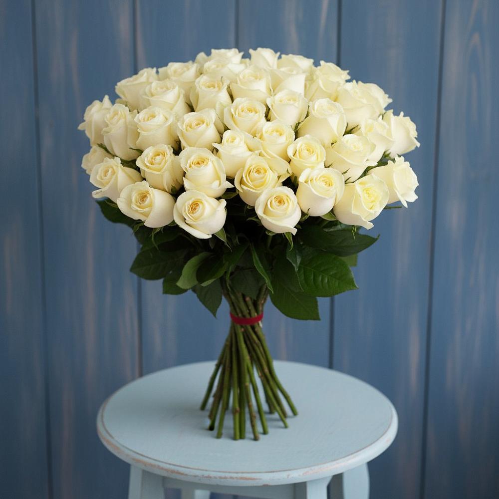 Букет 51 Белая роза Эдлесс Лав в Яровом