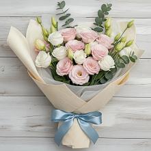 Букет цветов из:  Лизиантусы в Яровом