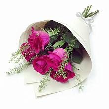 Букет цветов из:  Розы в Яровом