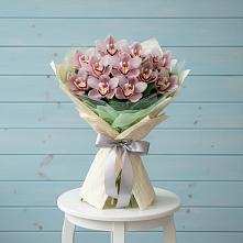 Букет цветов из:  Орхидеи и Розы #REPLACE_PRED# Яровом