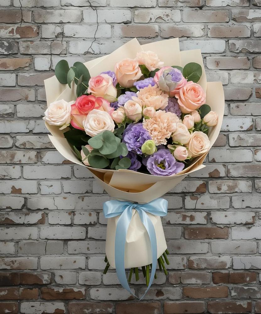 Букет цветов из: Розы, Лизиантусы и Гвоздики в Яровом