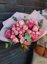 Букет розы в пальмах в Яровом Букет цветов из: Розы в Яровом
