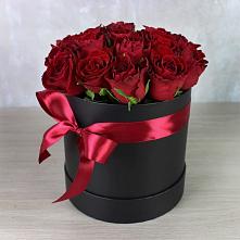 Цветочная композиция из Розы в шляпной коробке в Яровом