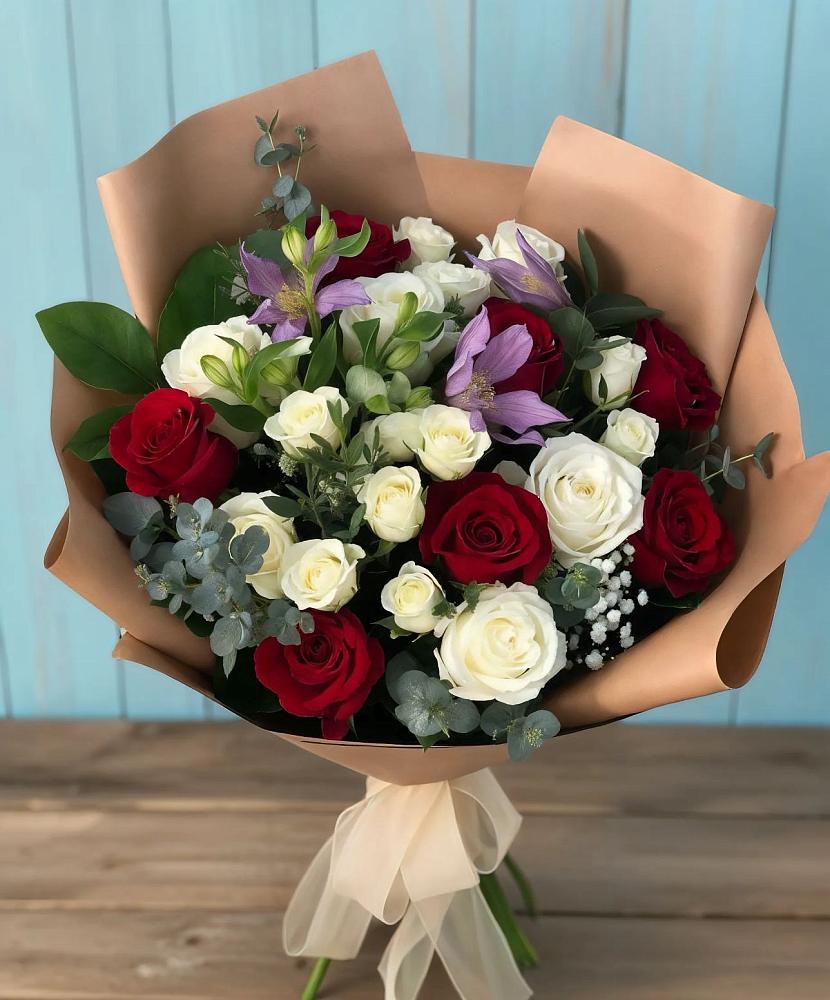 Букет цветов из: Розы и Альстромерии в Яровом