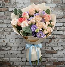 Букет цветов из:  Розы, Лизиантусы и Гвоздики #REPLACE_PRED# Яровом